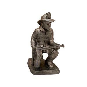 Signed Ricker Bartlett RB 89 Pewter Figurine Handcrafted USA Kneeling Fireman